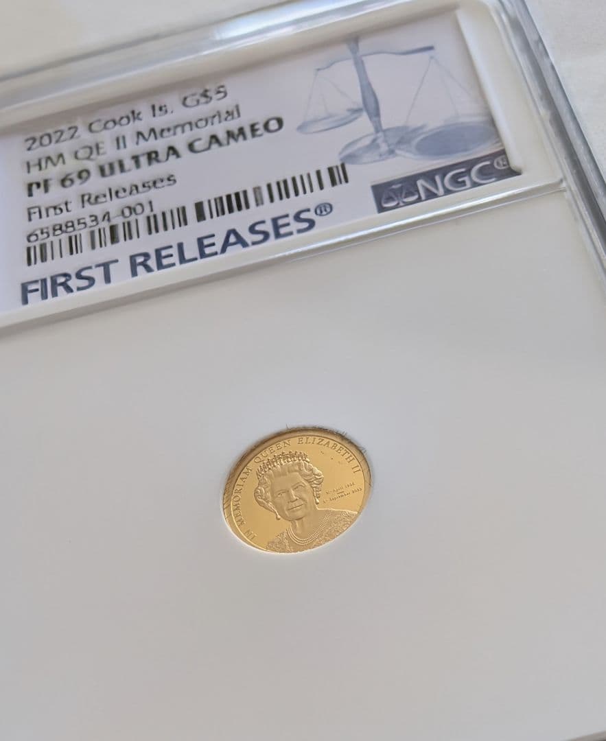 2022年 エリザベス女王 追悼金貨 5ドル イギリス PF69 UC 純金 - メルカリ