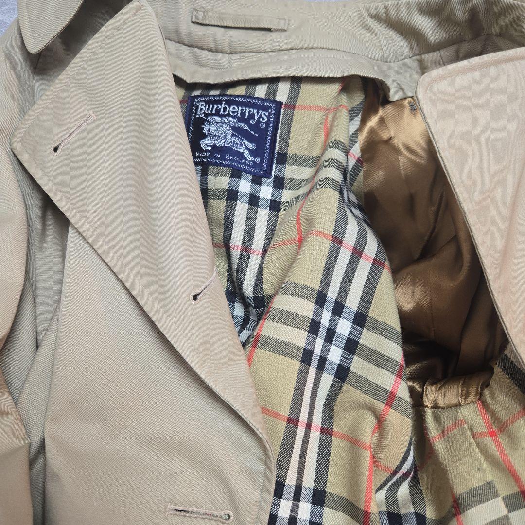 Burberrys バーバリー ベージュ トレンチコート ロンドンで購入 古着 BURBERRY（バーバリー） 古着 バーバリーズ Burberrys トレンチコート