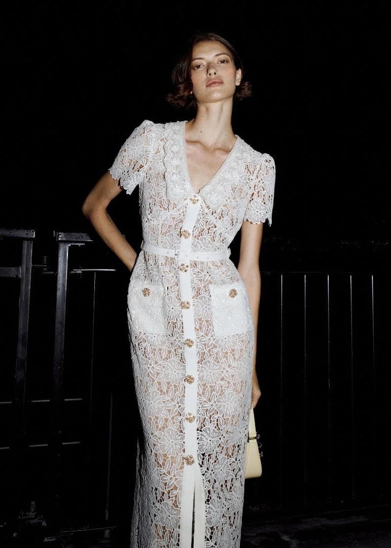 E*様 セルフポートレイト ワンピース レース 花柄 クリーム UK8 未使用 セルフポートレイト ワンピース 花柄 レース 刺繍 クリーム UK8 未使用