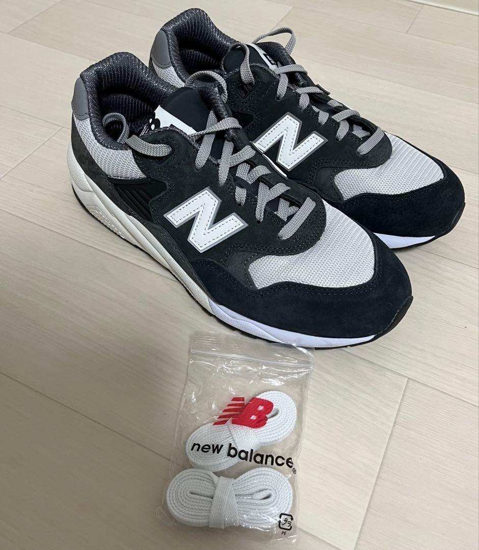 ニューバランス×コムデギャルソン コラボMT580HM1定価40,700円 ニューバランス「580」とコム デ ギャルソン・オムがコラボ！ モードな