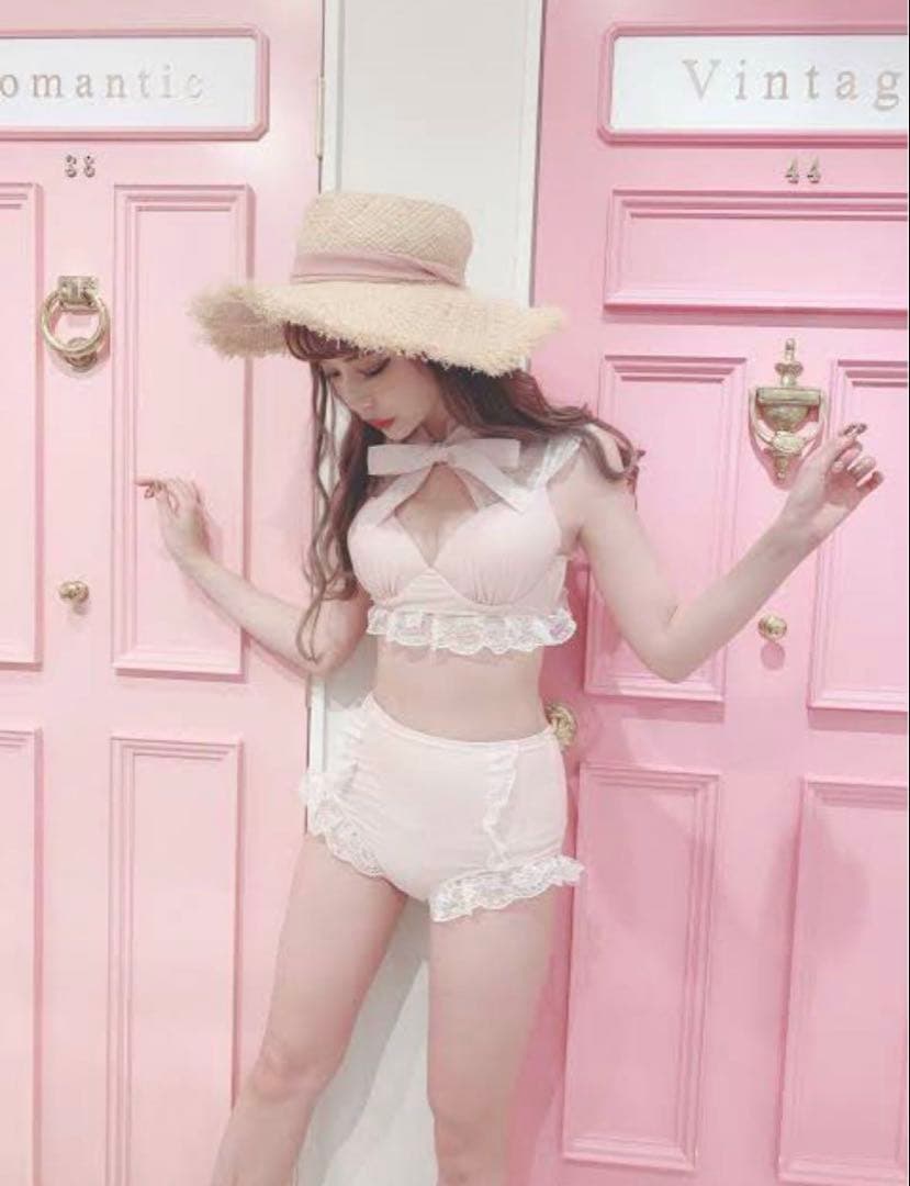 swankiss 水着 ビキニ　ピンク　レース　リボン　フリル gossip!ロサンゼルス 水着 レースアップ サイトリボンフリルヘムライン