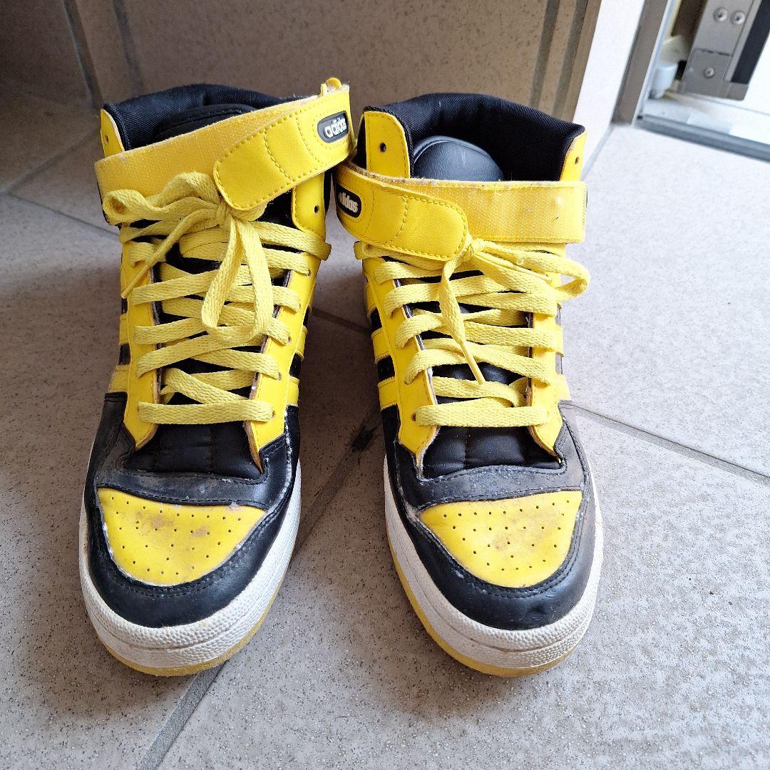 値下げします。Adidas ハイカットシューズ 黒/黄色 26.5cm - メルカリ