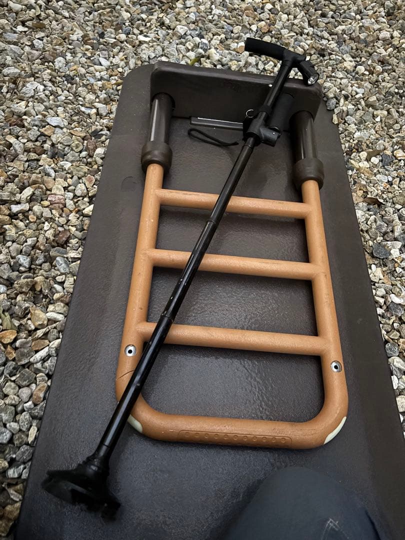 molten モルテン ルーツサイド 手すり 介護 床置き立ち上がり補助 杖 楽天市場】【モルテン ルーツ サイドタイプMNTPLBR-C】床置き型 手すり