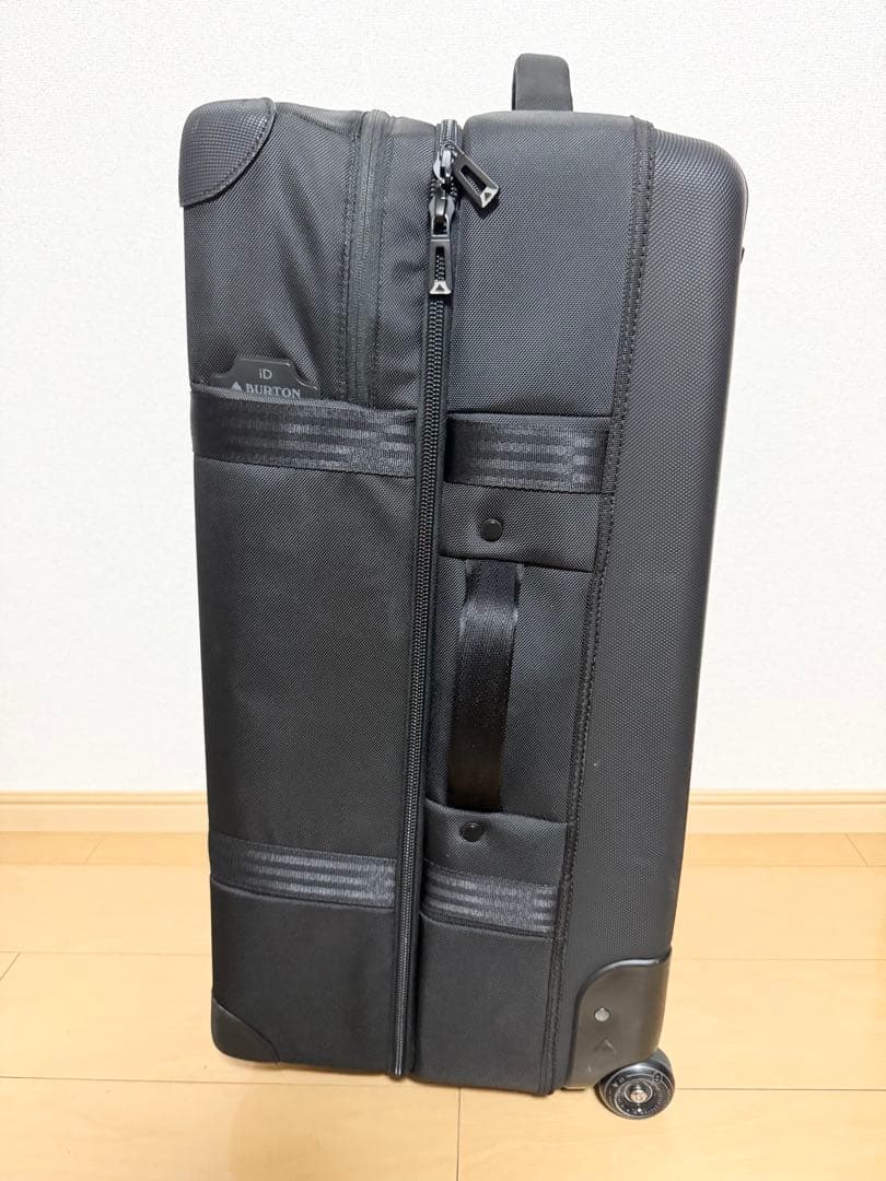 美品】BURTON 86L ウィーリーダブルデッキ スーツケース - メルカリ