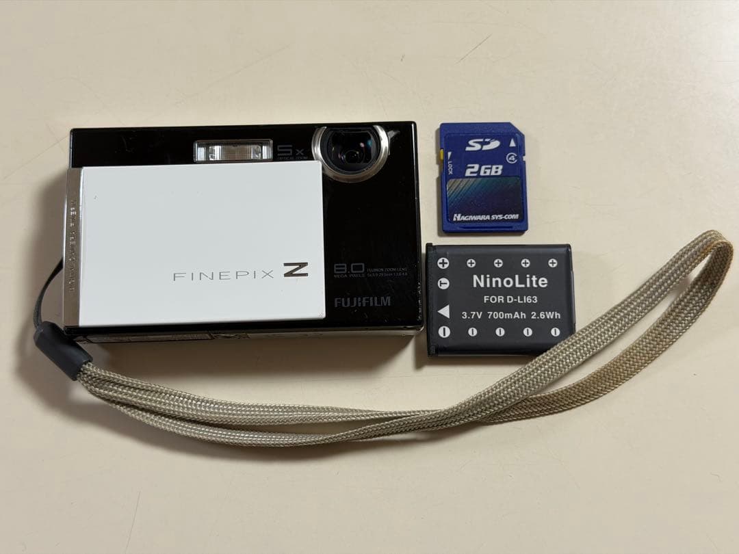 FUJIFILM Finepix Z100fd フジフィルム 富士フイルム、5倍ズーム搭載の薄型機「FinePix Z100fd」