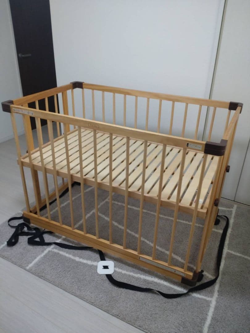 ファルスカ　ベビーベッド　03 farska（ファルスカ）ベッドサイドベッド03