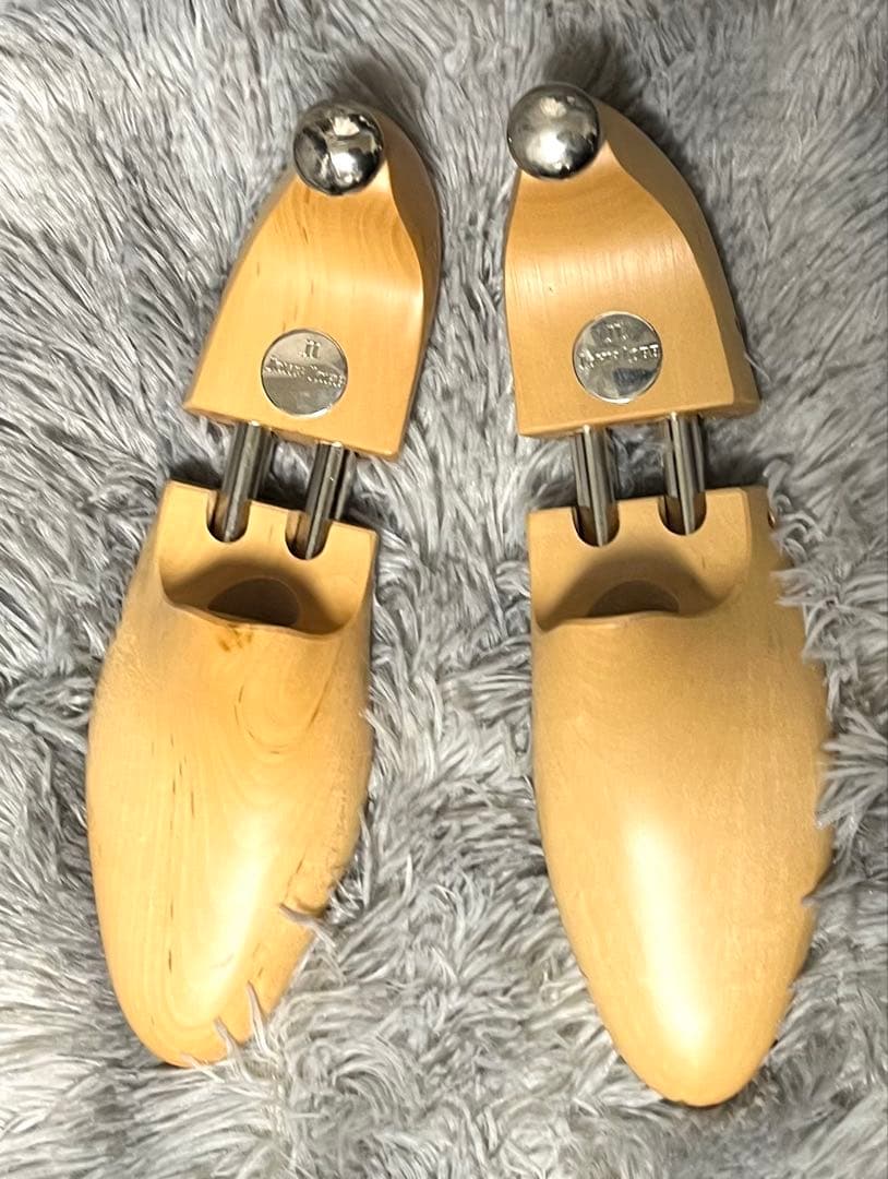 ジョンロブのシューツリー、6.0E - メルカリ