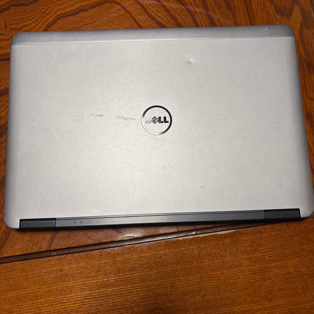DELL E7240】Core i5 8GB SSD256GB - メルカリ