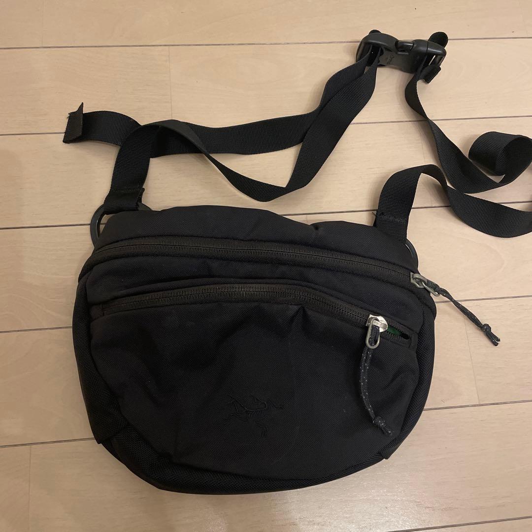 アークテリクスArc'teryx ショルダーバッグ サコッシュ ウエストポーチ