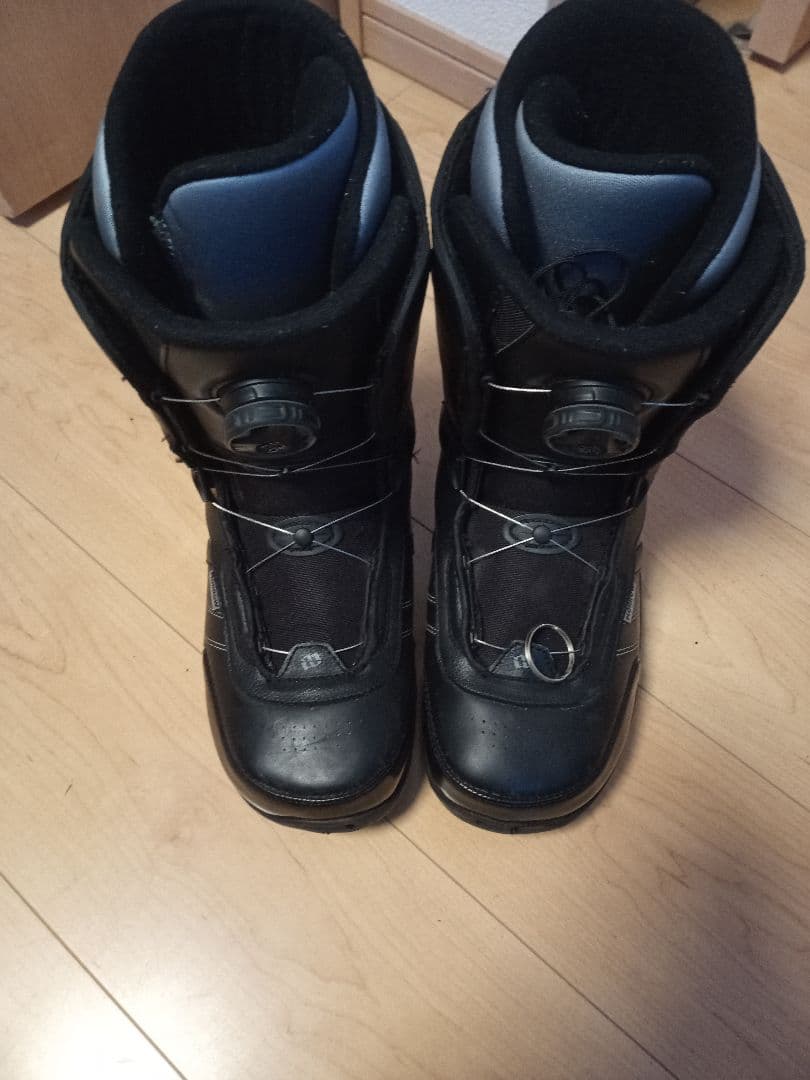 専用　オマケ付きです　値下げ大歓迎！！　スノーボード　ブーツ　MORROW ZUMA スノーボードブーツ 17ZM FERRY TGF BLACK-NAVY ダイヤル式 大人