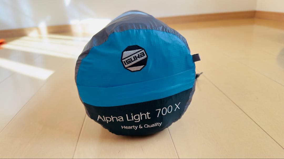 ISUKA Alpha Light 700 X シェラフ 秋春•夏の高山用 ALPHA LIGHT ISUKA(イスカ) アルファライト700X (インディゴ) : 楽山荘