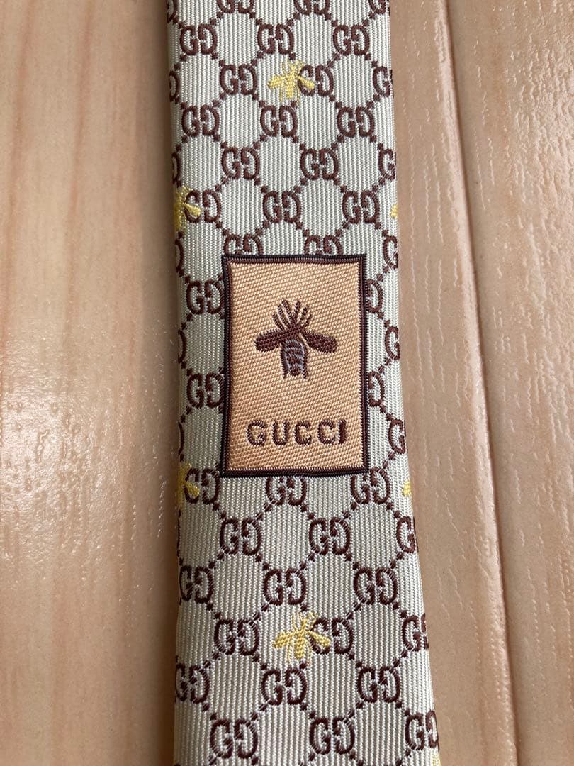 《中古》グッチ GUCCI 蜂 bee ネクタイ GG ゴールド