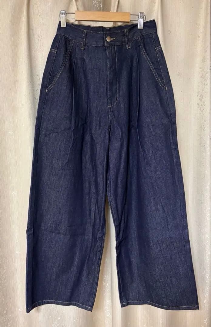 【新品】Tnewties トゥエンティーズ　《今日は日曜日だから》　デニム　M