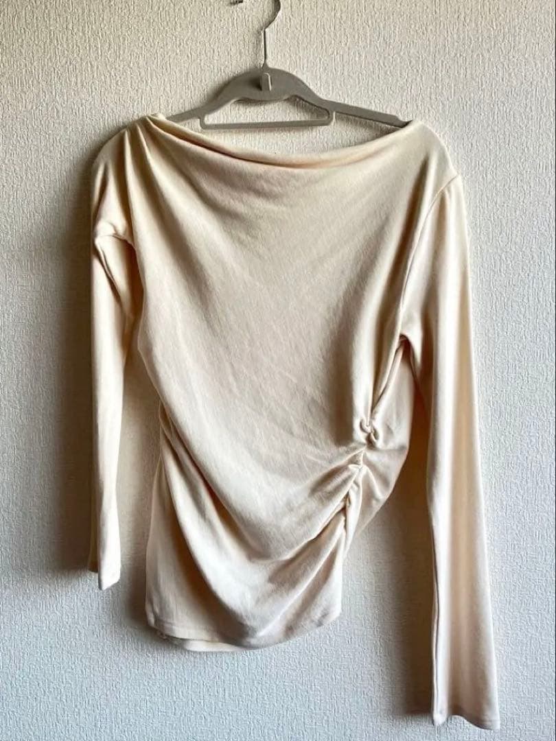 新品未使用】polaura アシンメトリードレープロングスリーブトップス