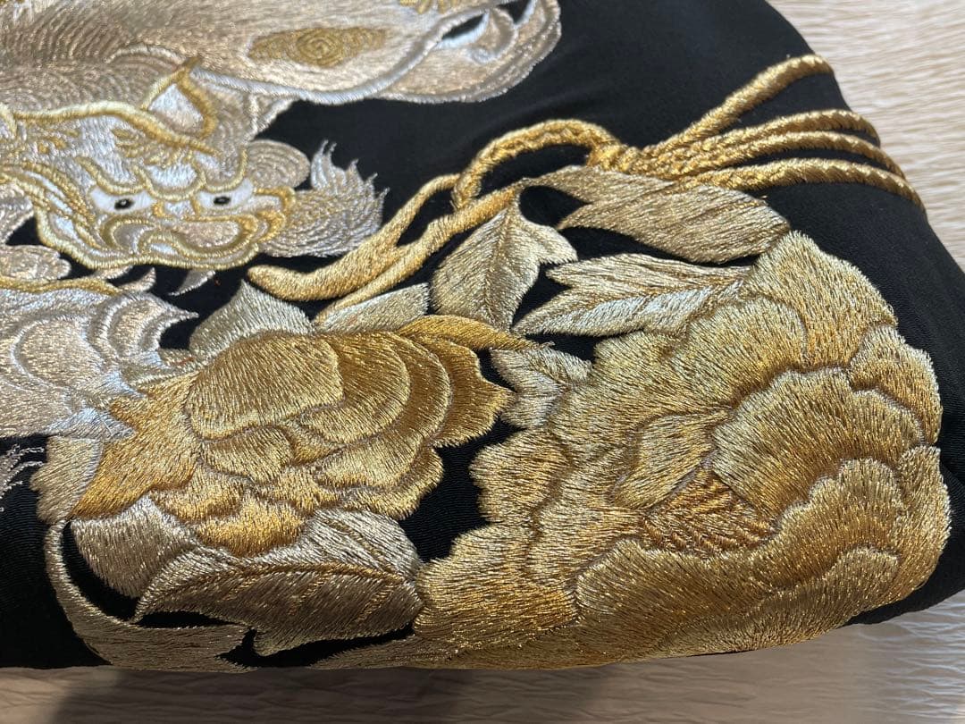 古布リメイクがま口バッグ 留袖 唐獅子 刺繍 - メルカリ