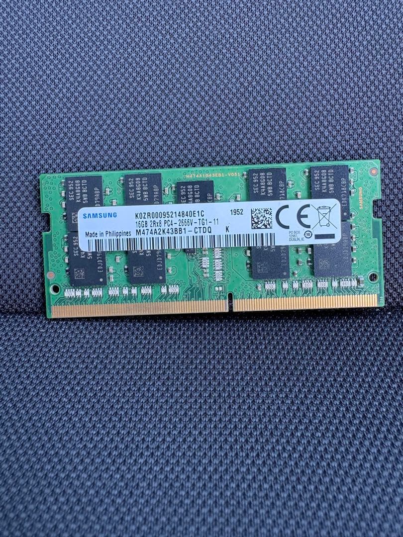 Samsung DDR4 16GB 一枚 Samsung 16GB DDR4 PC4-21300, 2666MHz, 288 Pin DIMM, 1.2V, CL 19