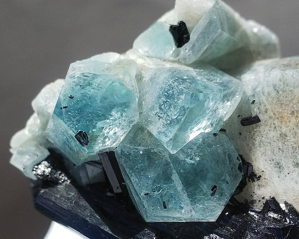 384 連晶 アクアマリン エロンゴ産