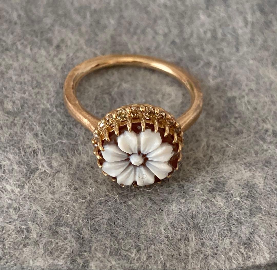 パーセルジュエリー カメオリング ポンポネアンスールリング - メルカリ