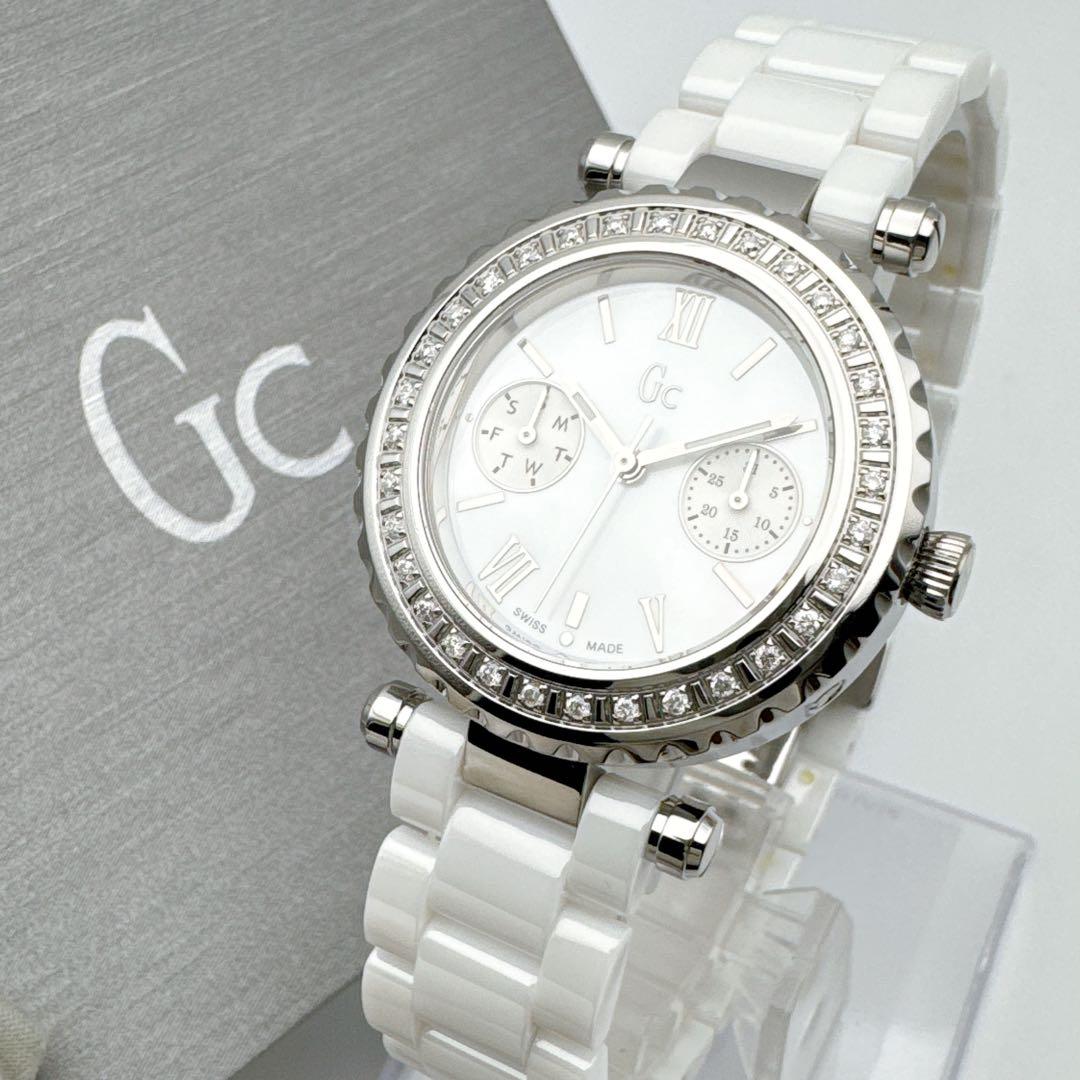GC 32Pダイヤ セラミック パール文字盤 ダブルカレンダー ホワイト　腕時計 IWCシャフハウゼンがホワイト・セラミックの「ビッグ・パイロット