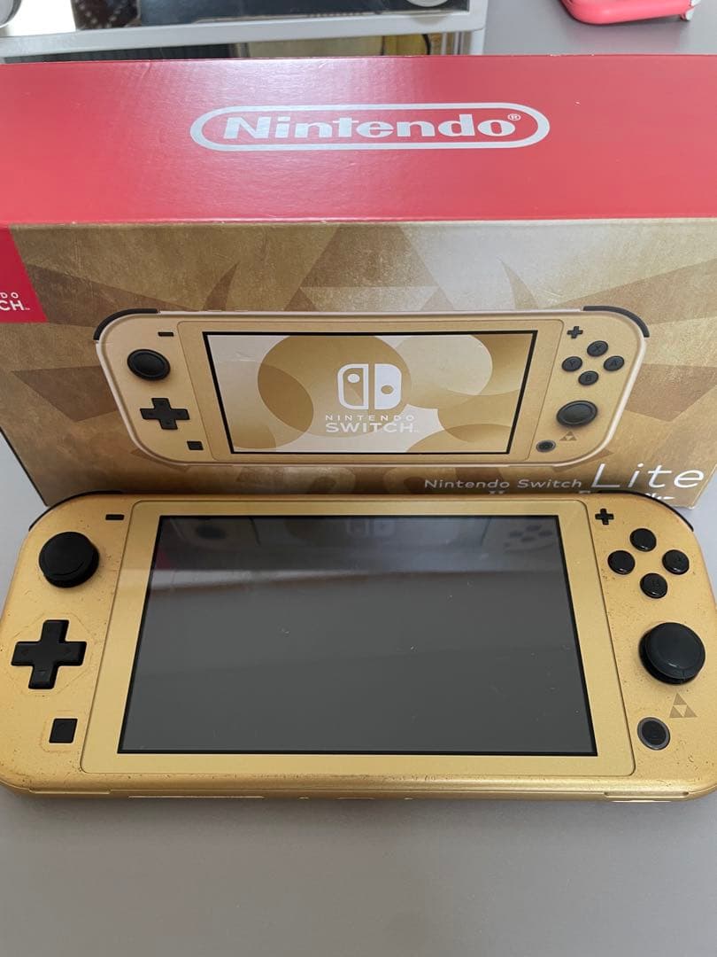 Nintendo Switch Lite ゼルダの伝説デザイン ゴールド Nintendo Switch Lite ハイラルエディション HDH-S-DAZAA [ゲーム機