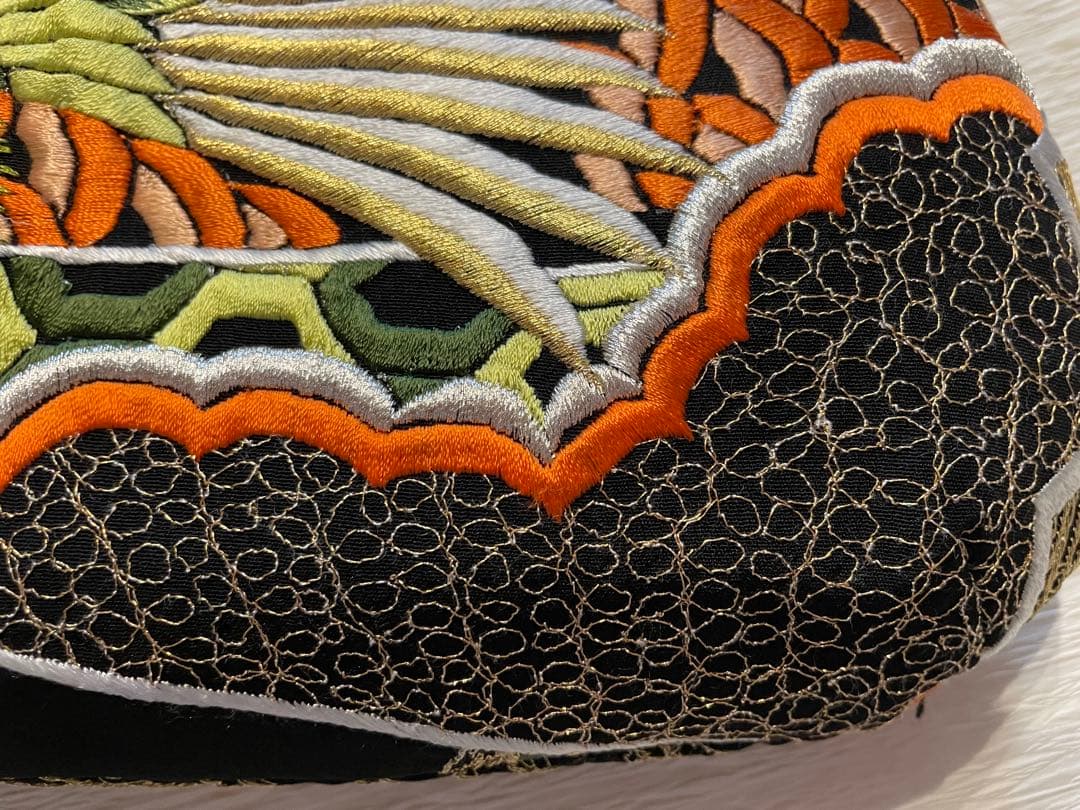 古布リメイクがま口バッグ 留袖 孔雀柄 刺繍