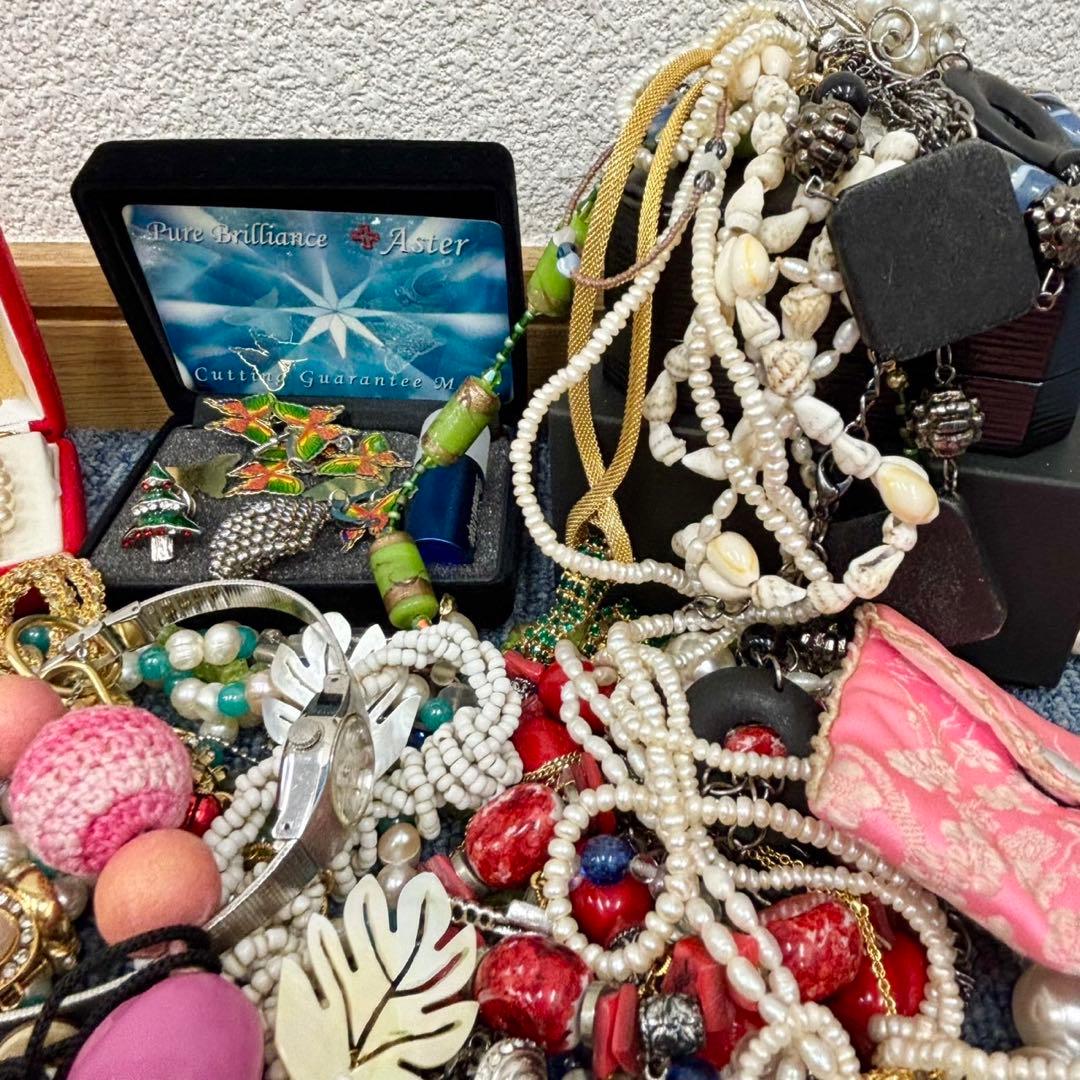 OneMall provides Mercari products: 遺品整理 アクセサリー 時計
