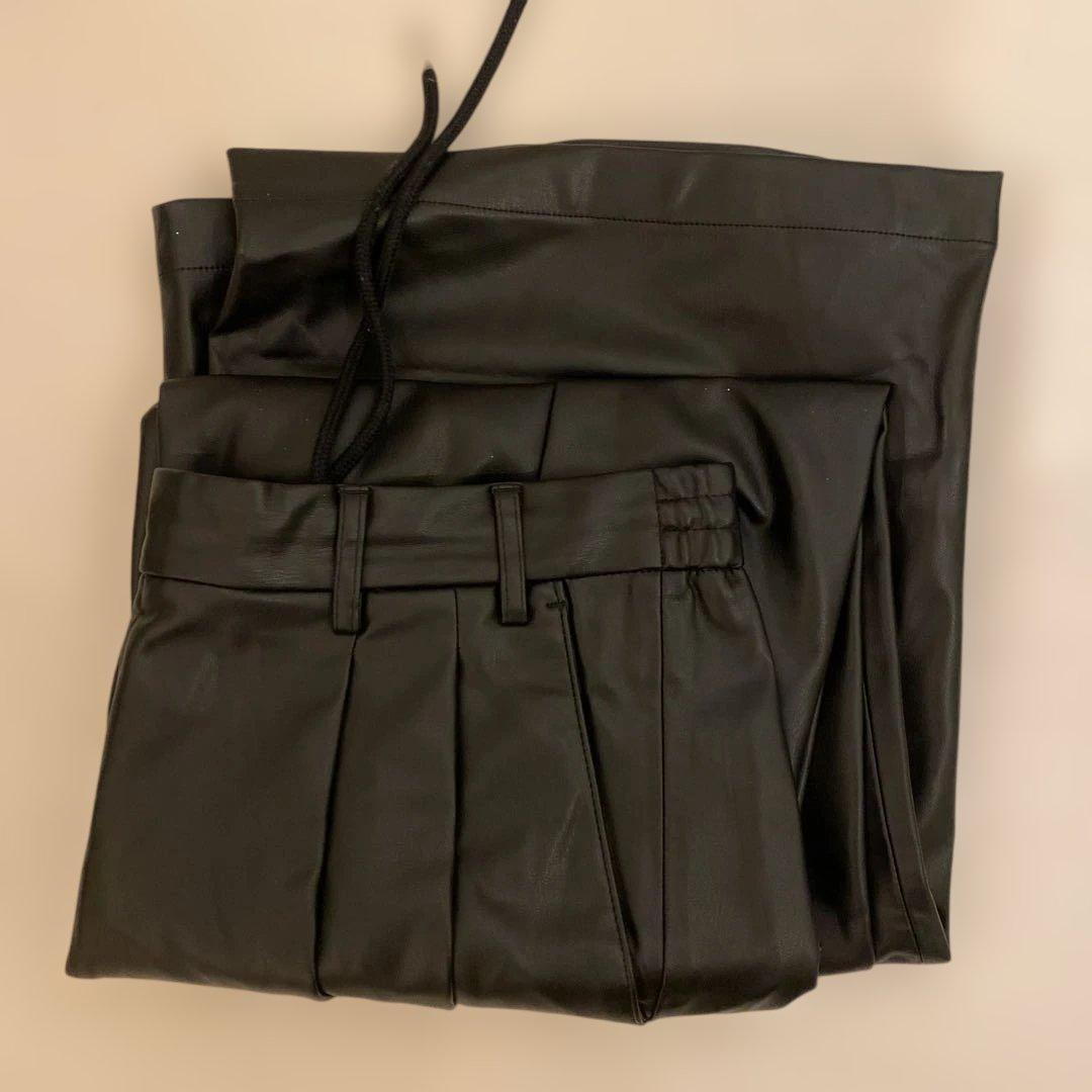 Zara 革パンツ ZARA - 【即日発送可能】 ZARA レザーパンツの通販 by Uma's shop