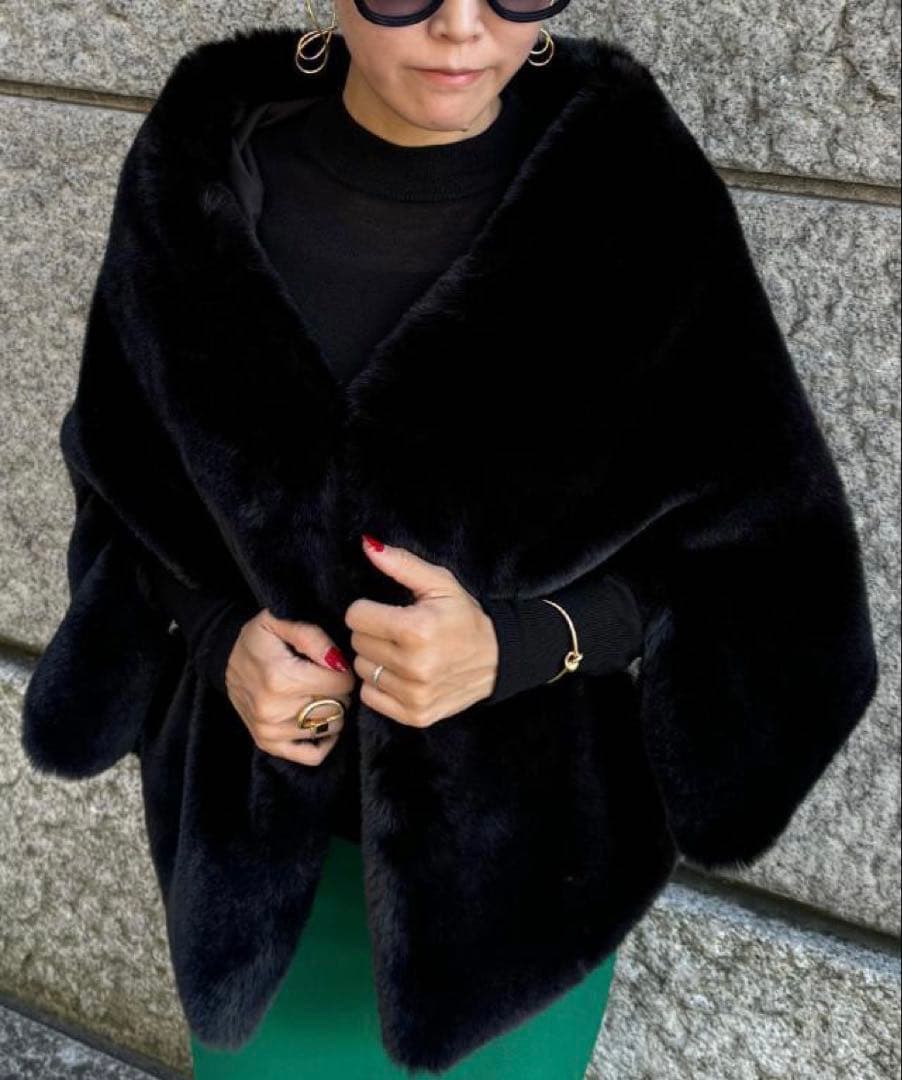 未使用 タグ付き JENNE ジェンヌ リッチボリュームファーケープ ブラック リッチボリュームファーケープ｜JENNE(ジェンヌ)公式通販：パリ