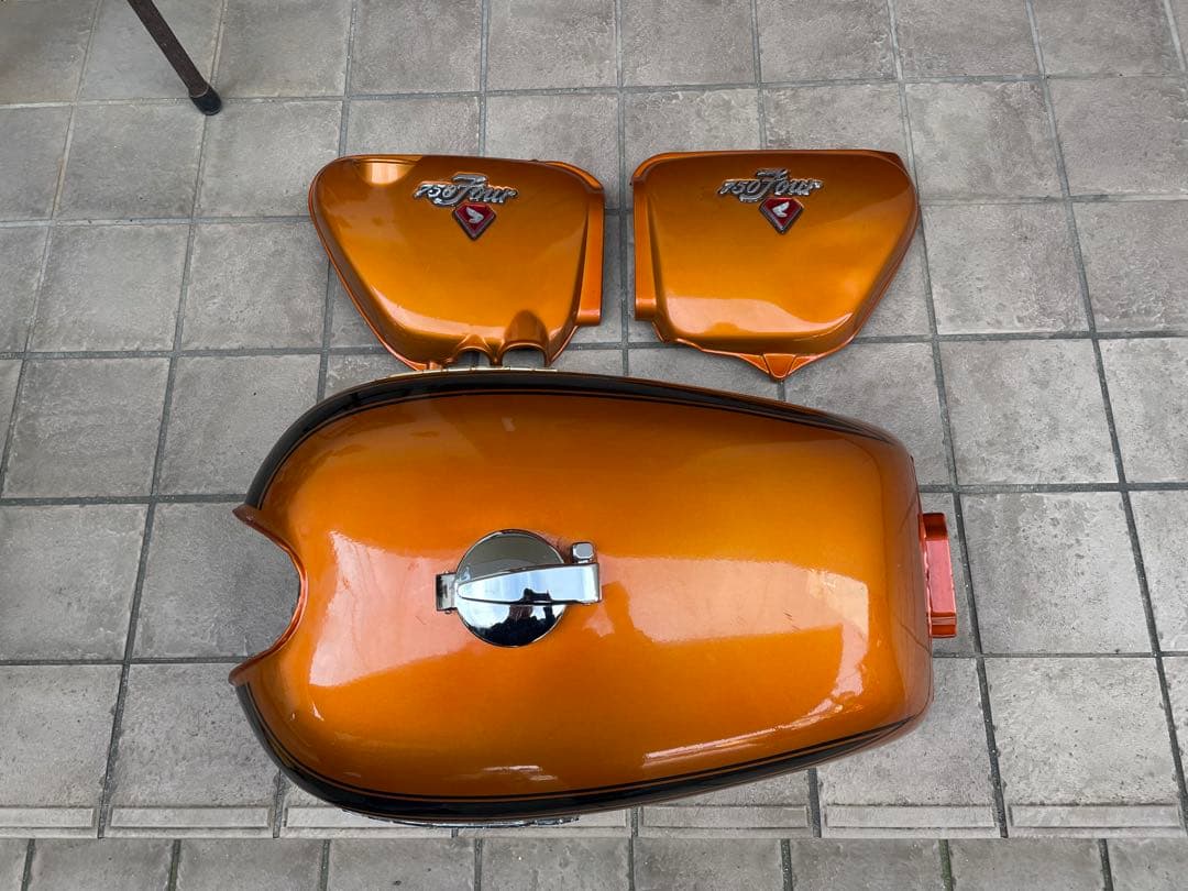 美品⭐︎CB750four HONDA タンク、サイドカバーセット 貴重ゴールド Yahoo!オークション -「cb750 four サイドカバー」(タンク) (パーツ)の