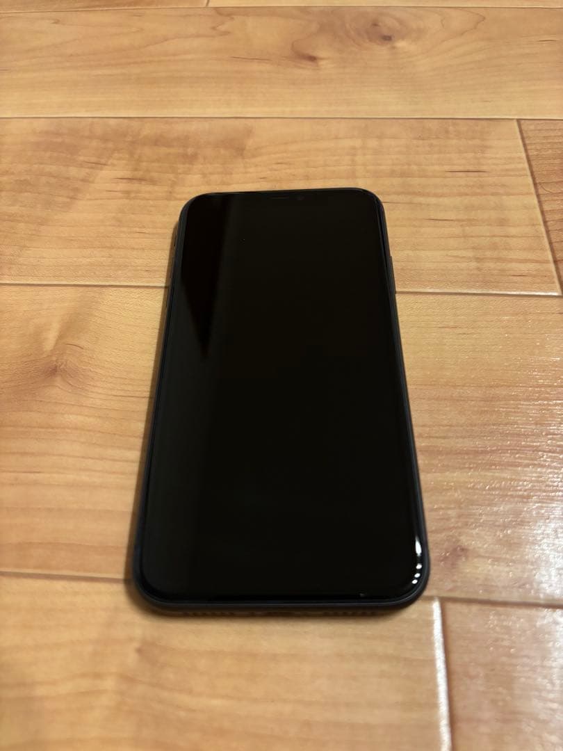 Apple iPhone 11 本体 ブラック 64GB 箱付き - メルカリ