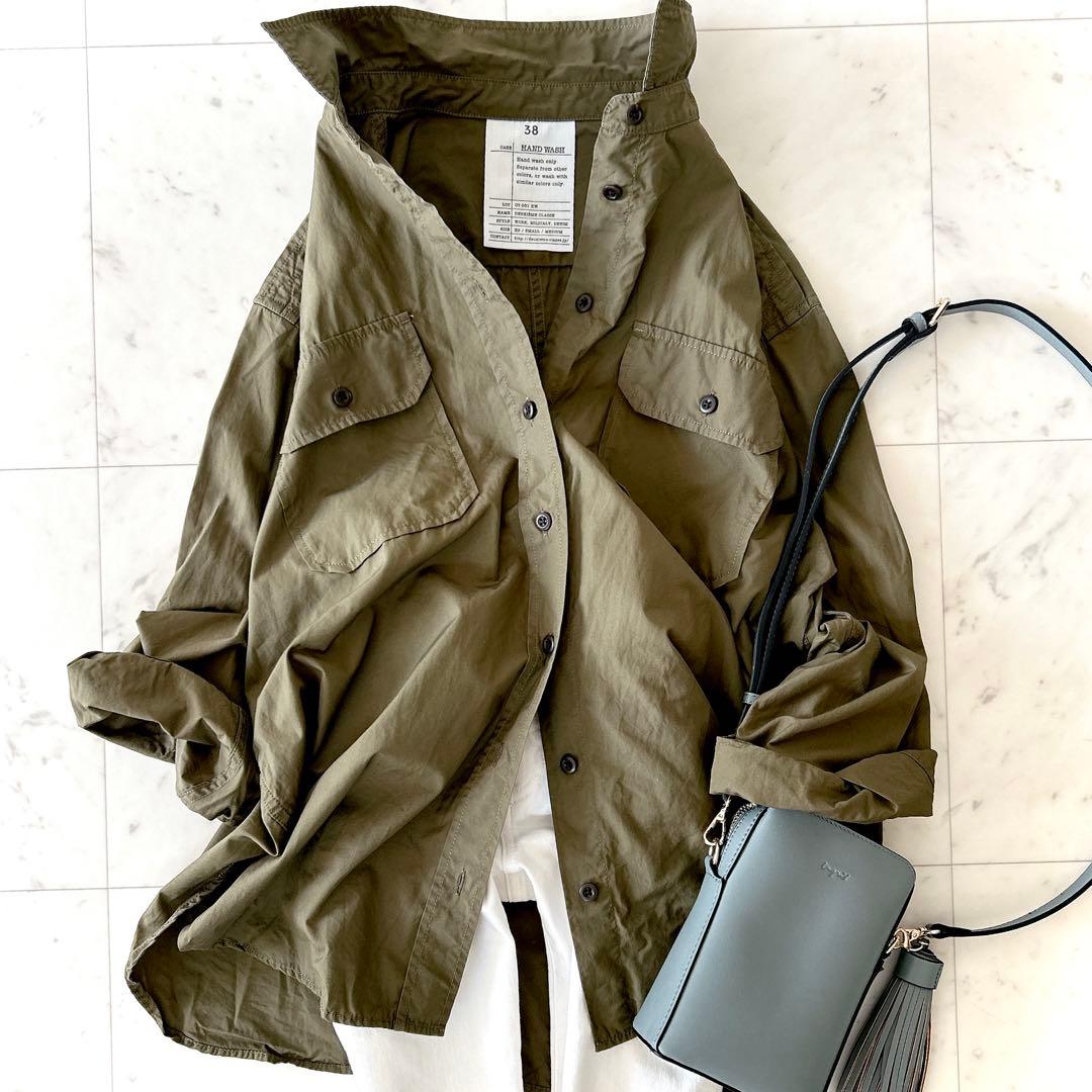 美品 ドゥーズィエムクラス オーバーサイズ ミリタリー シャツ カーキ長袖 Deuxieme Classe（ドゥーズィエムクラス）の「military シャツ