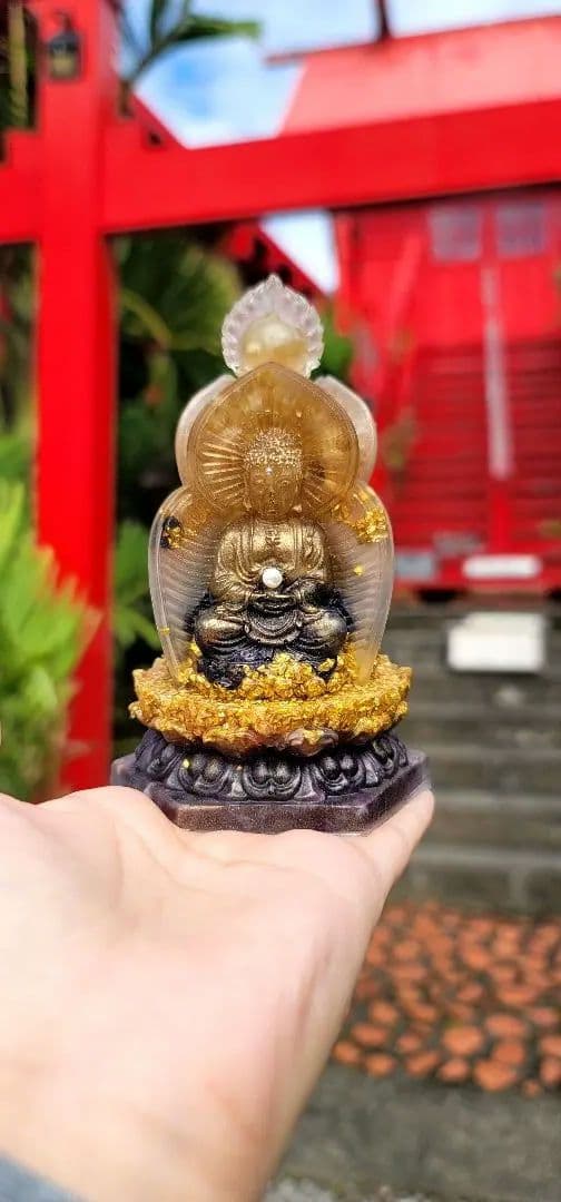 大巡礼願い事と金運の三面観音金のオルゴナイト 楽天市場】【在庫限り】オルゴナイト 悟りの結晶 仏様 紫石or黒石 置物