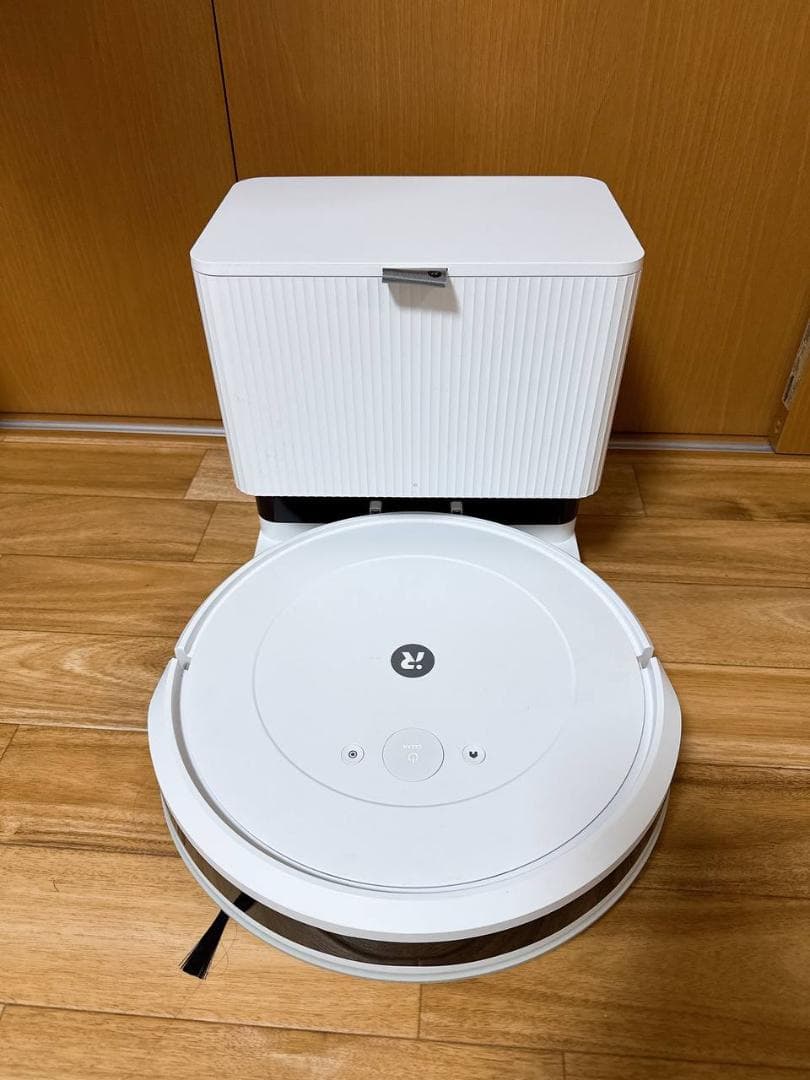 339-iRobot ルンバ コンボ2 エッセンシャル アイロボット、手頃な価格で水拭き＆自動ゴミ収集対応のロボット掃除機
