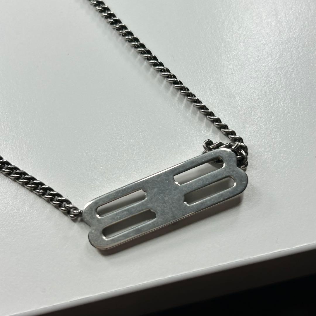 Balenciaga BB シルバー チェーン ネックレス - メルカリ