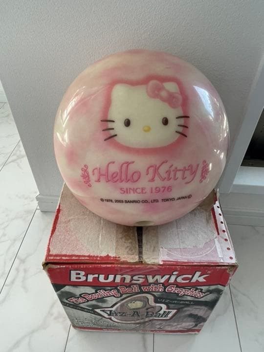 HELLO KITTY ボウリングボール USAレア - メルカリ