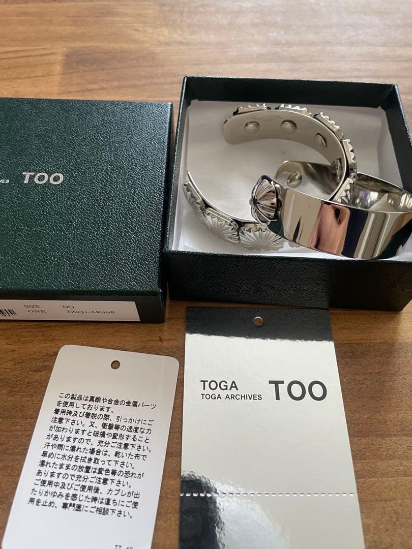 TOGA ARCHIVES メタルバングル CONSTRUCT1 | TOGA TOO SS2025 METAL BANGLE SET ¥35,200