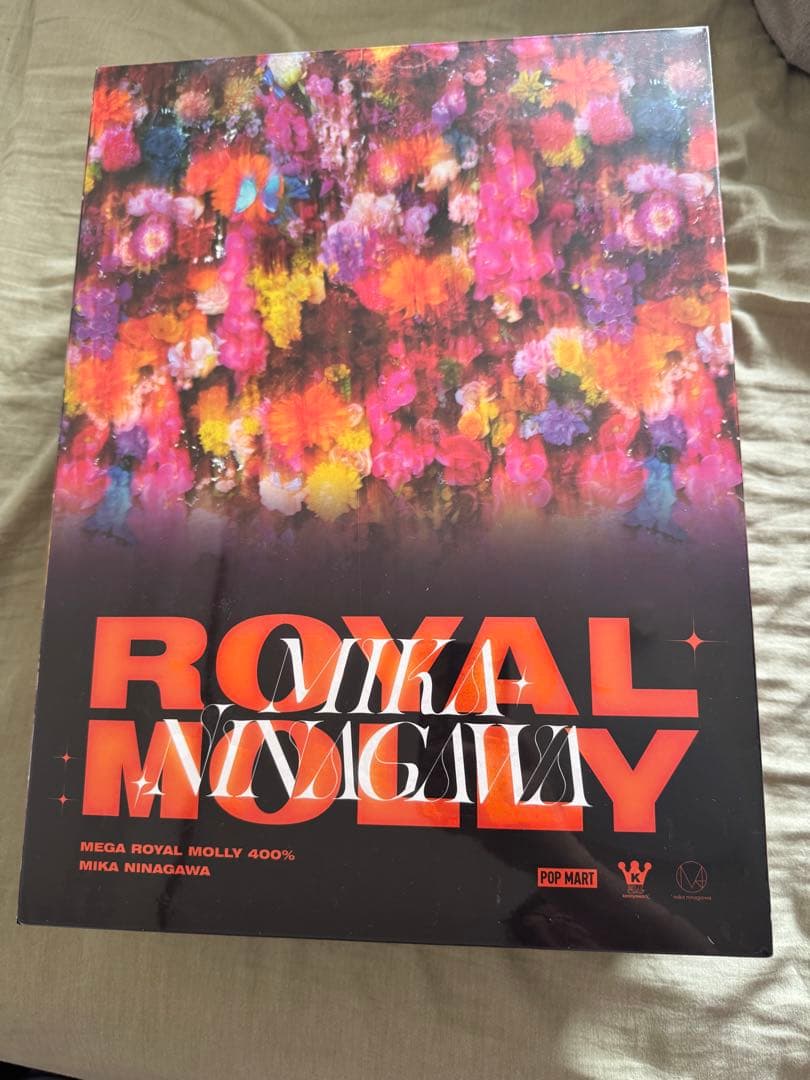 ミリタリー MEGA  MOLLY 400% MIKA NINAGAWA MEGA ROYAL MOLLY 400% MIKA NINAGAWA | All MEGA - POP MART (United