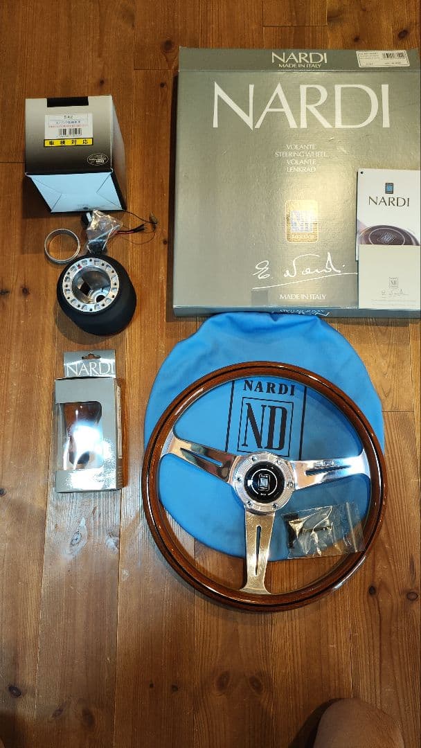 NARDI ナルディ CLASSIC VITE 360mm N161 シフトノブ Amazon | NARDI(ナルディ) CLASSIC(クラシック) Vite ウッド