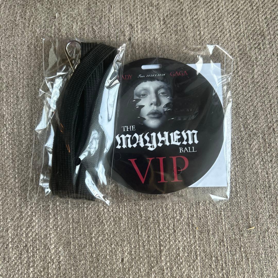 Lady Gaga The Mayhem Ball VIPバッグ - メルカリ