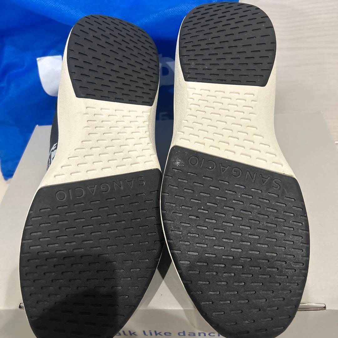 にゅ「BRANDALISED」バンクシー 23.5cm サンガチョ - メルカリ