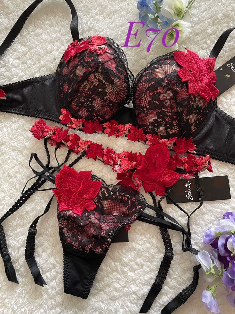 サルート E70/M 3点セット 32G BL パリ 楽天市場】30%OFF サルート Salute 70グループ ワコール ブラジャー 3