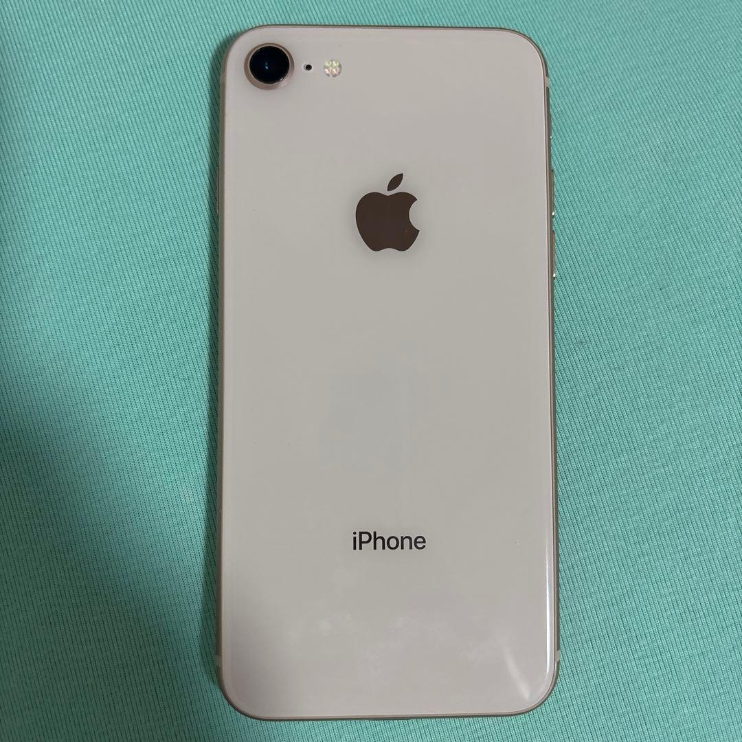 お*り様 iPhone8 64GB