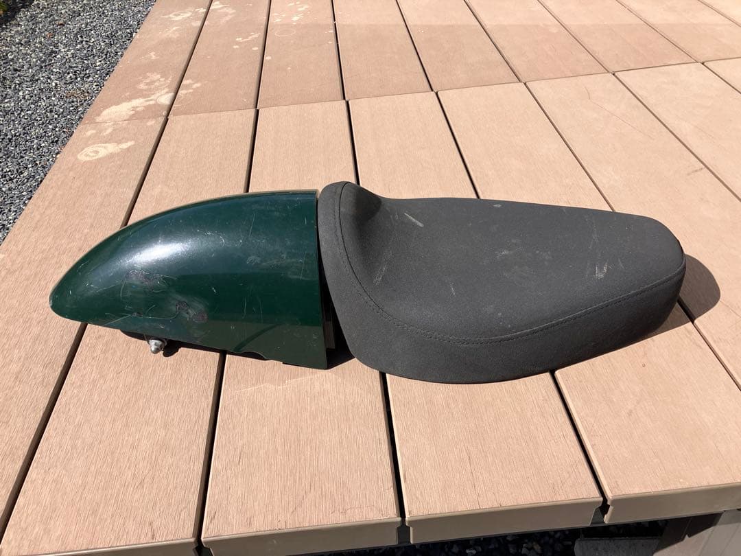 スーパーカブ カブラ シートとリアカウル アウトスタンディングモーターサイクル｜カブラタイプシート & テール