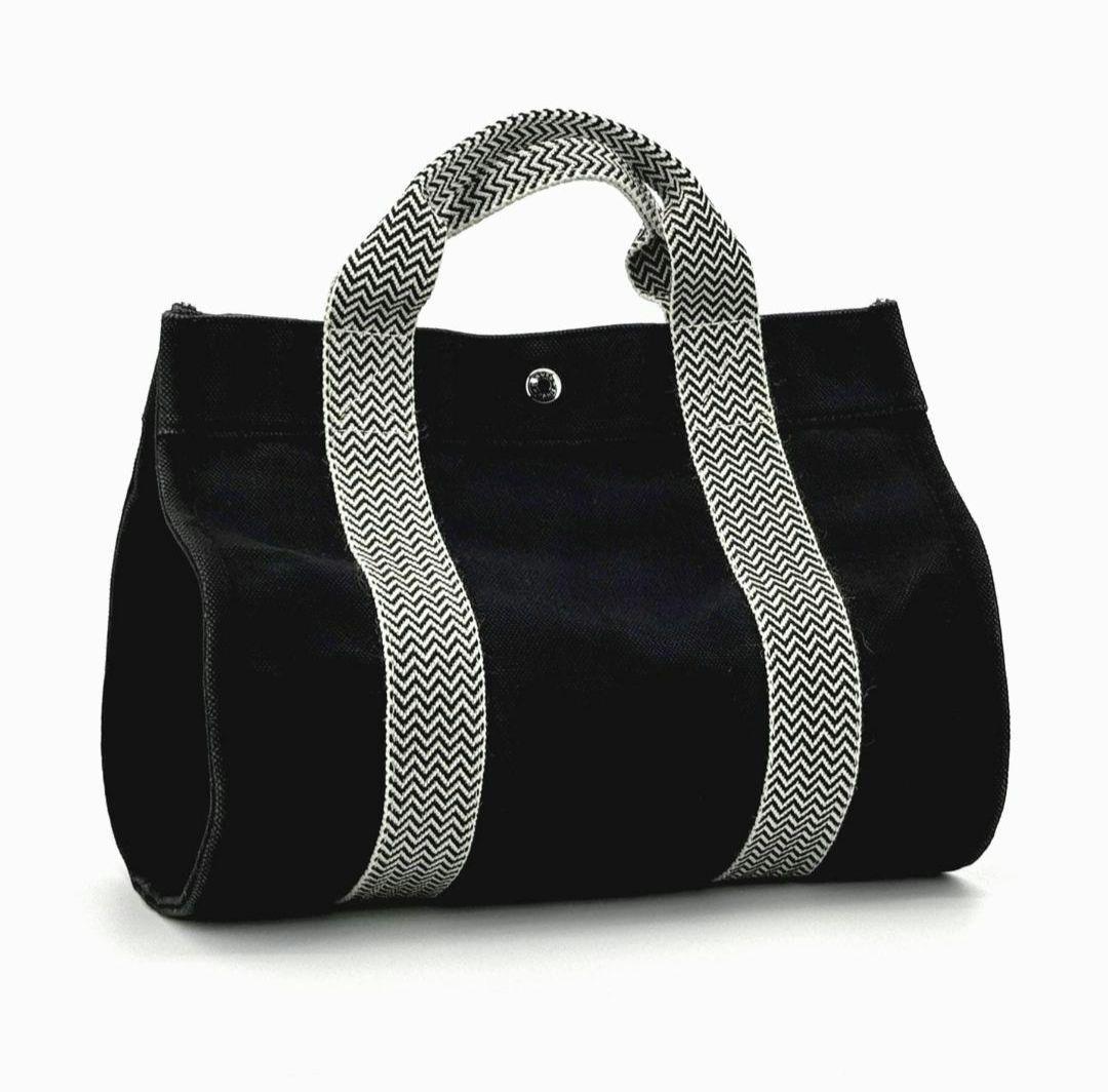 エルメス　カンヌPM　トートバッグ　キャンバス　ブラック系　【廃盤】 エルメス】カンヌの定価・サイズ感・廃盤でもなお人気の理由を解説