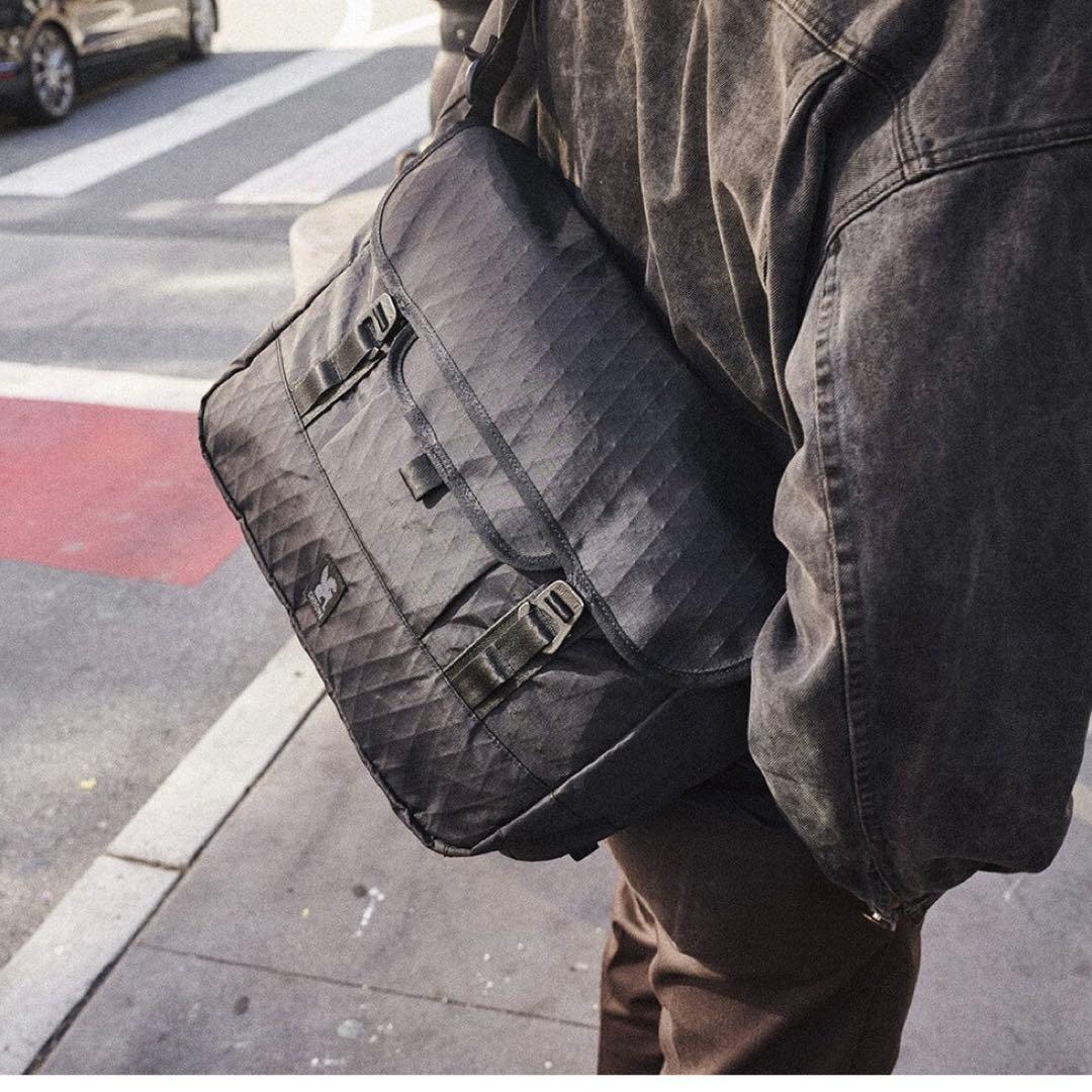 美品 クローム メッセンジャー MIDTOWN 20 MESSENGER A4 - メルカリ