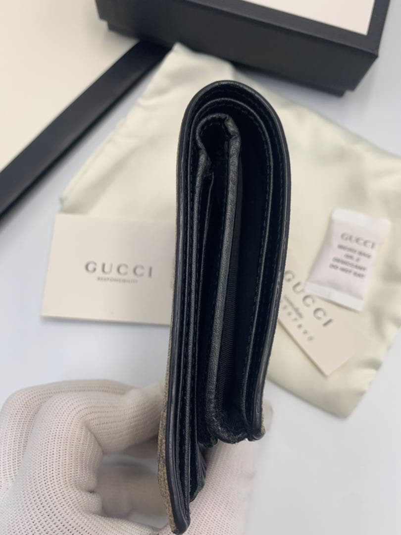 グッチGUCCI GGスプリーム キングスネーク 二つ折り 財布 蛇 P55