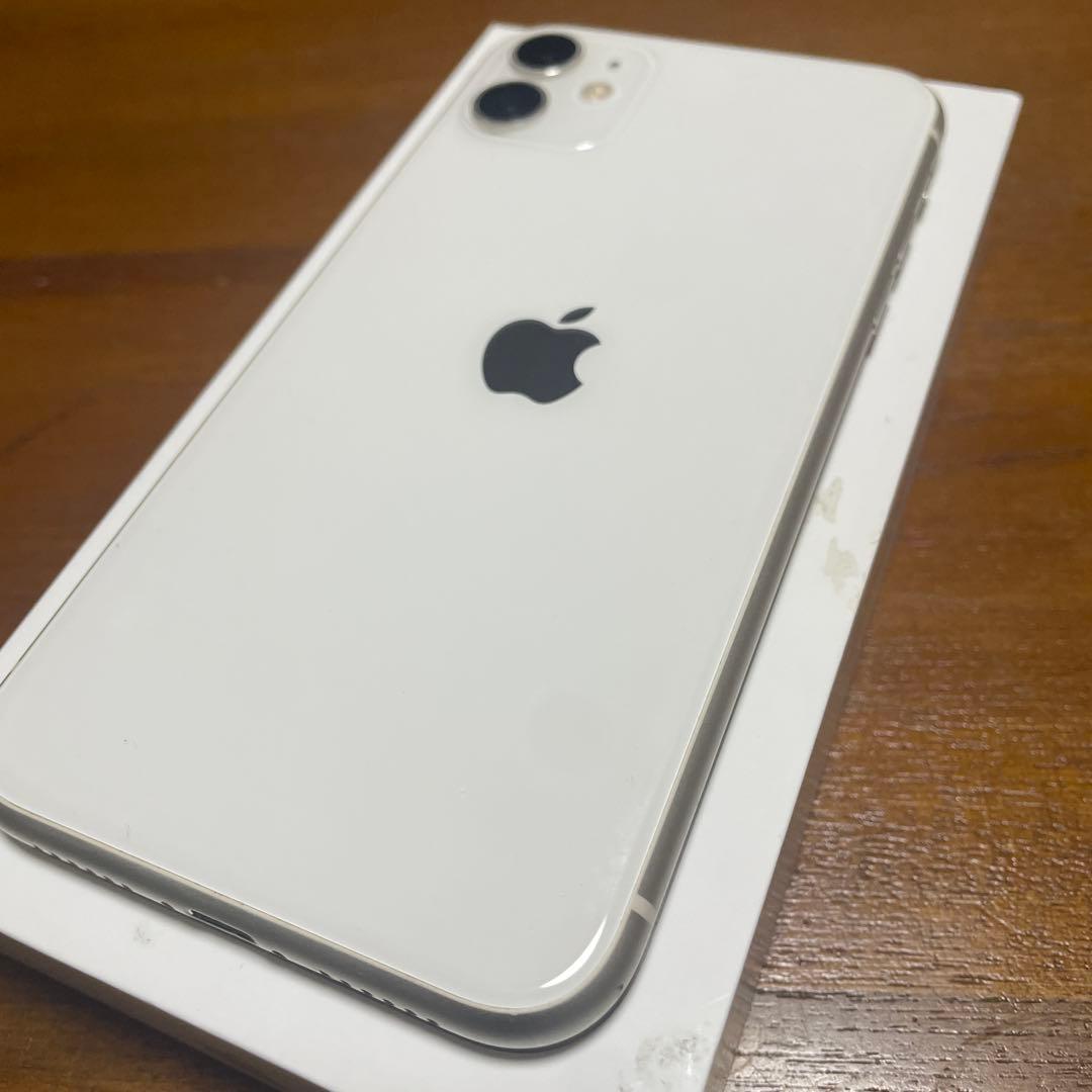 iPhone 11 64GB ホワイト 本体　SIMフリー Amazon | 【整備済み品】 Apple iPhone 11 64GB ホワイト SIMフリー