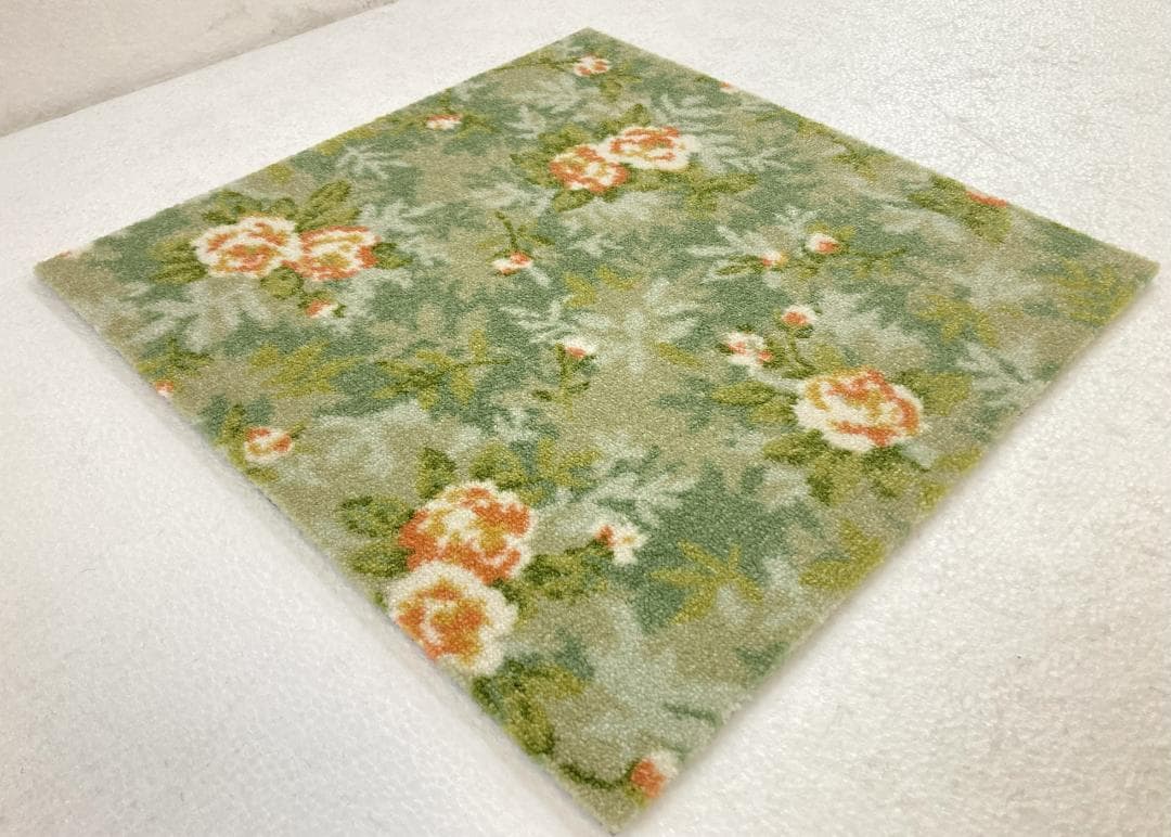 ∞感謝∞プロフ読んでね。　タイルカーペット２５枚　新品・未使用 サンゲツ（SANGETSU） 【新レビュー特典】激安［各色20枚単位