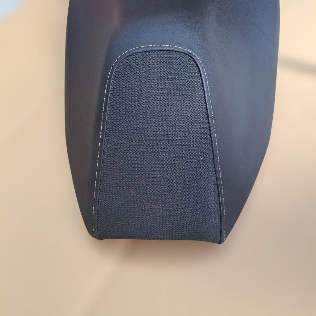 ホンダPCX125 JF81 純正シート - メルカリ