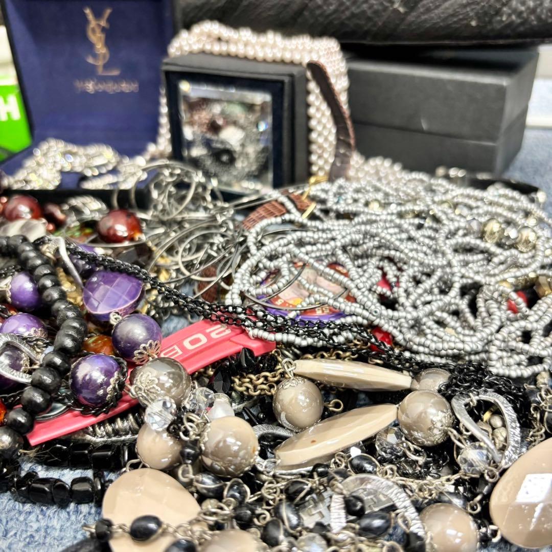 遺品整理 アクセサリー 時計 まとめ ブローチ タイピン 刻印未検品